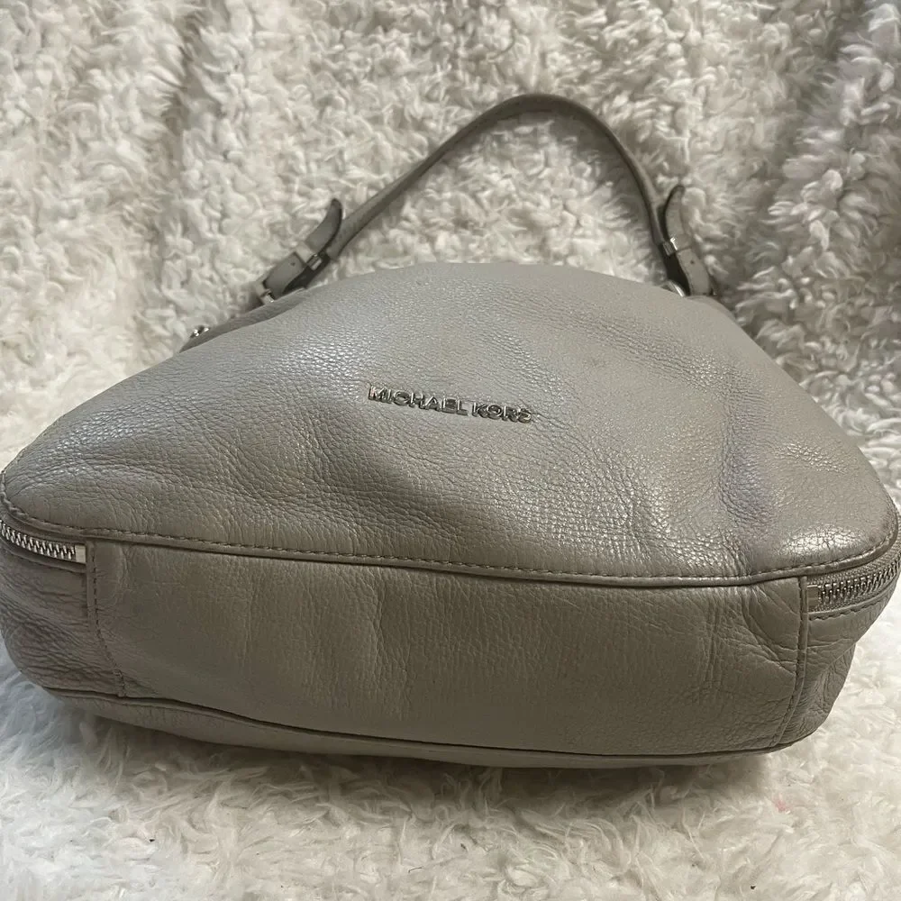 Michael Kors Gray Slouchy Leather Satchel/Shoulder Bag silver tone hardwares.